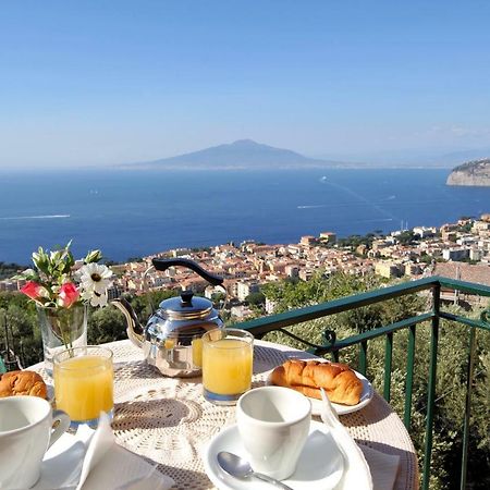 Casa Vacanze Chery Сорренто Екстер'єр фото