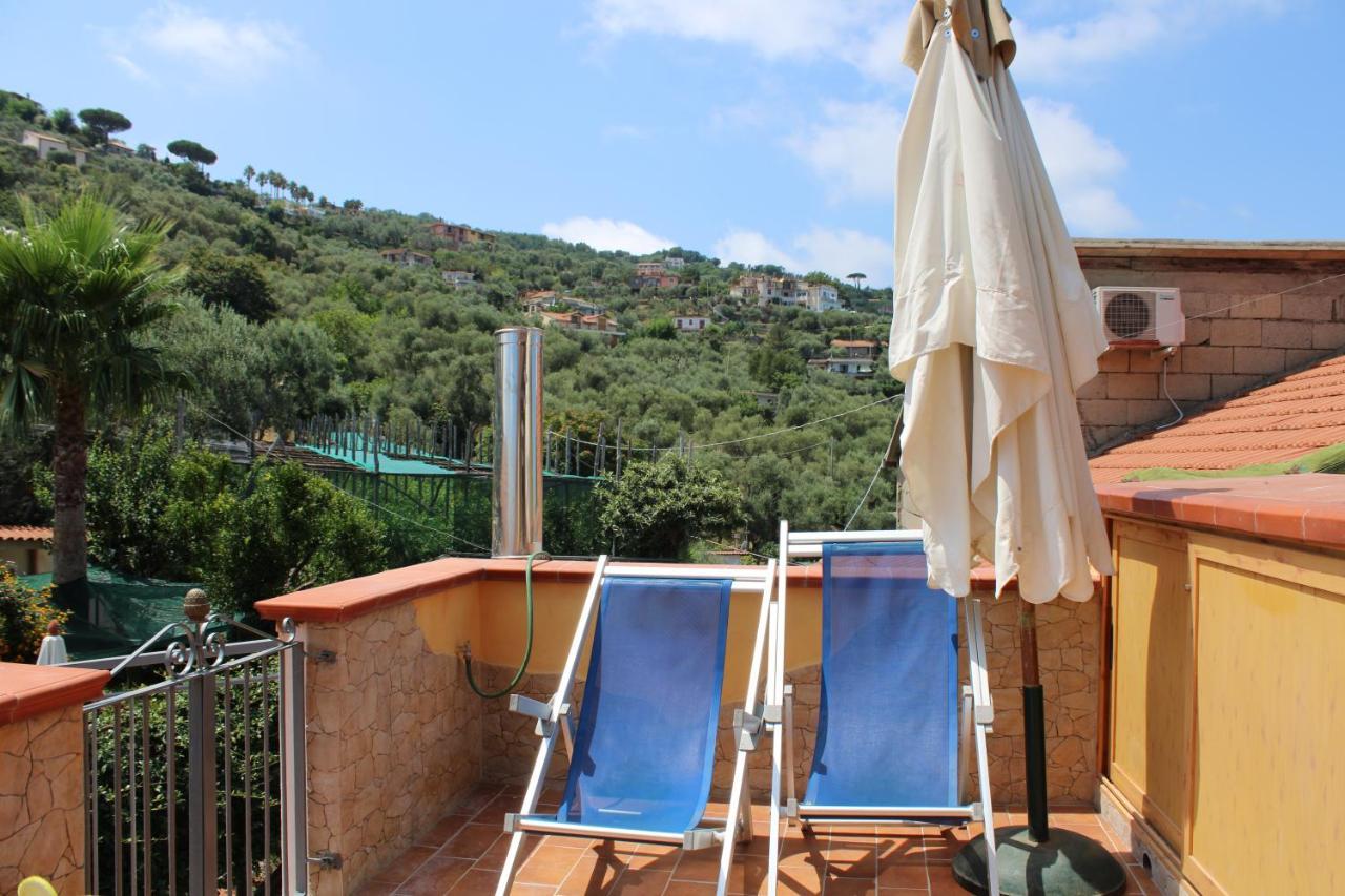 Casa Vacanze Chery Сорренто Екстер'єр фото